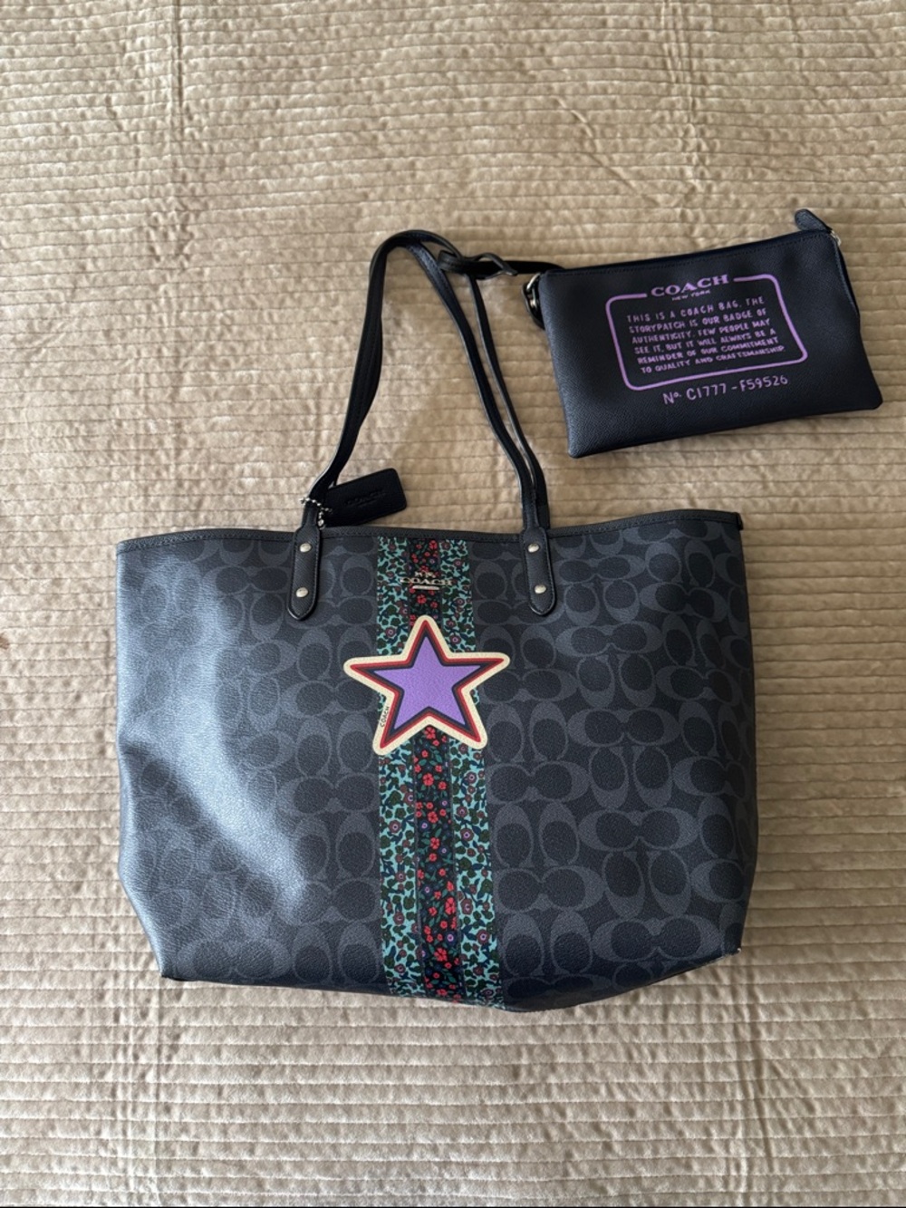 Coach Reversible Canvas CityTote Signature Varsity Floral Stripe Purple Star EUC